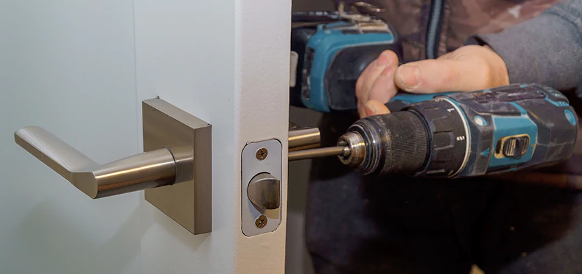 Broken Door Handle Lock Repair in Placentia, California